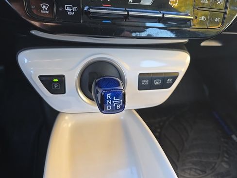 Certified 2018 Toyota Prius Prime Plus image 24