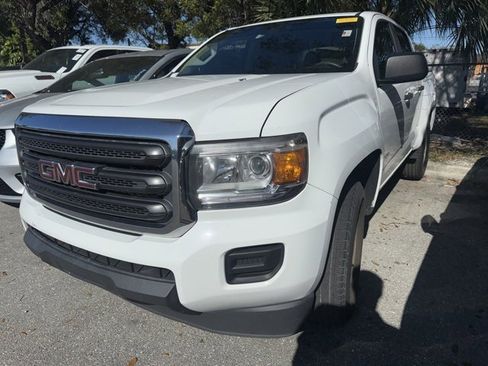 Used 2019 GMC Canyon 2WD Crew Cab w/ Convenience Package image 3