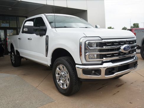 Certified 2026 Ford F250 King Ranch w/ Chrome Package AWD/4WD image 2