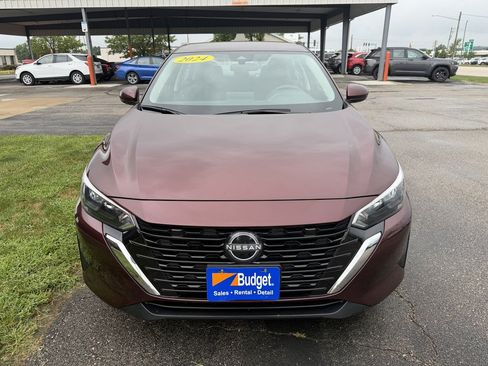Used 2024 Nissan Sentra SV FWD image 7