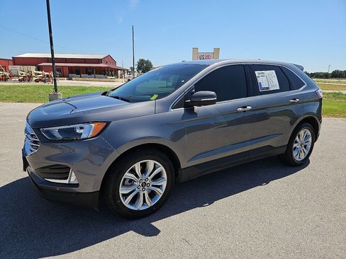 Used 2024 Ford Edge Titanium AWD/4WD image 2