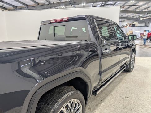 Used 2023 GMC Sierra 1500 Denali Ultimate AWD/4WD image 3