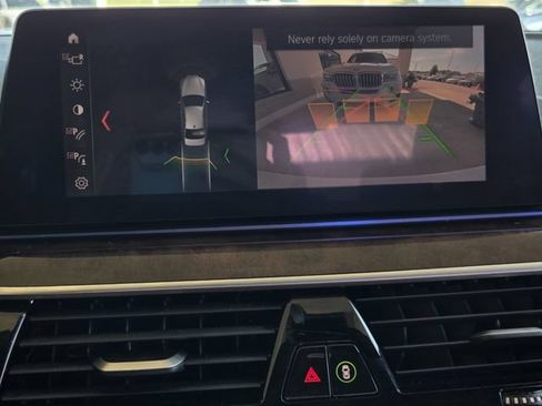 Used 2019 BMW 540i w/ Executive Package RWD image 10