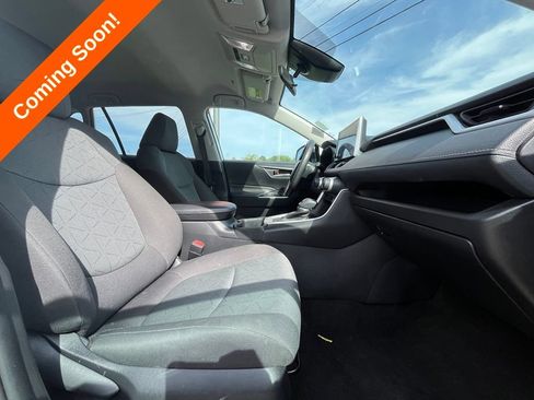 Used 2023 Toyota RAV4 XLE FWD image 36