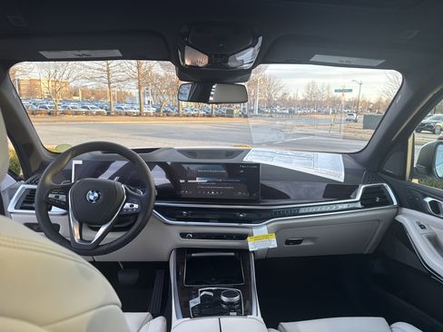 New 2026 BMW X5 xDrive50e image 12