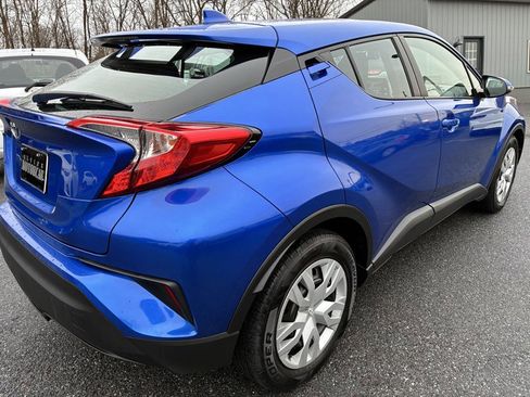Used 2019 Toyota C-HR LE image 4