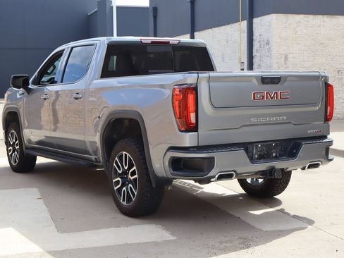 Used 2024 GMC Sierra 1500 AT4 w/ AT4 Premium Package AWD/4WD image 3