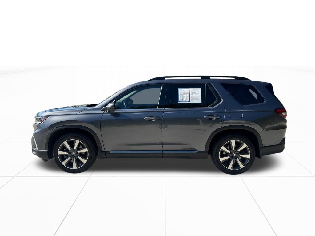 Certified 2025 Honda Pilot Touring image 5