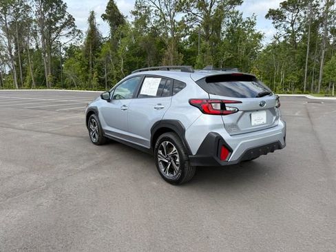 Used 2025 Subaru Crosstrek 2.0i Premium image 3