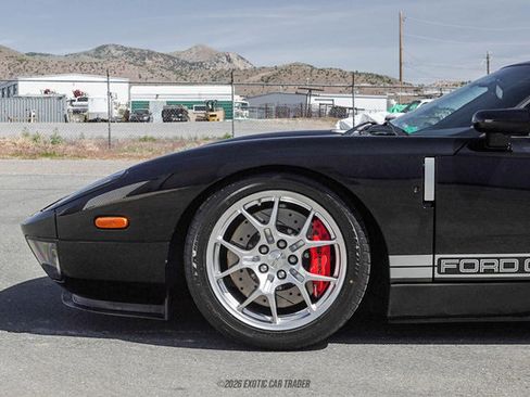 Used 2005 Ford GT image 4