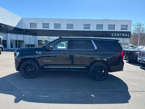 Used 2022 GMC Yukon Denali AWD/4WD image 2