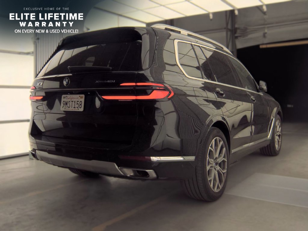 Used 2025 BMW X7 xDrive40i AWD/4WD image 4