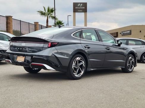 New 2026 Hyundai Sonata SEL image 2