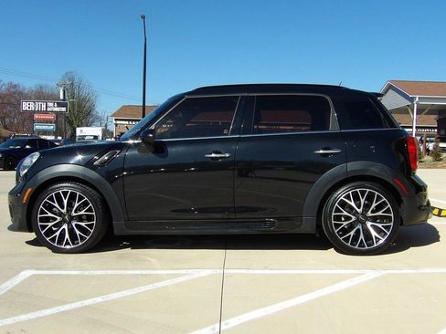 Used 2016 MINI Cooper Countryman S FWD image 2