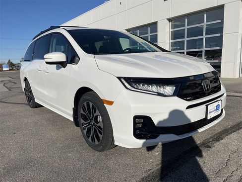New 2026 Honda Odyssey Elite image 3