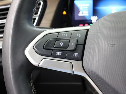 Used 2024 Volkswagen Atlas SE AWD/4WD image 21