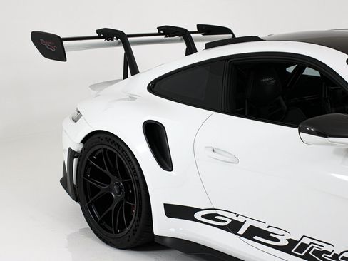 Used 2024 Porsche 911 GT3 RS RWD image 10