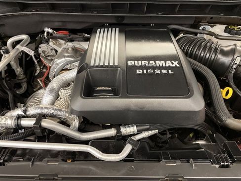 Used 2024 Chevrolet Silverado 1500 ZR2 w/ Technology Package image 30