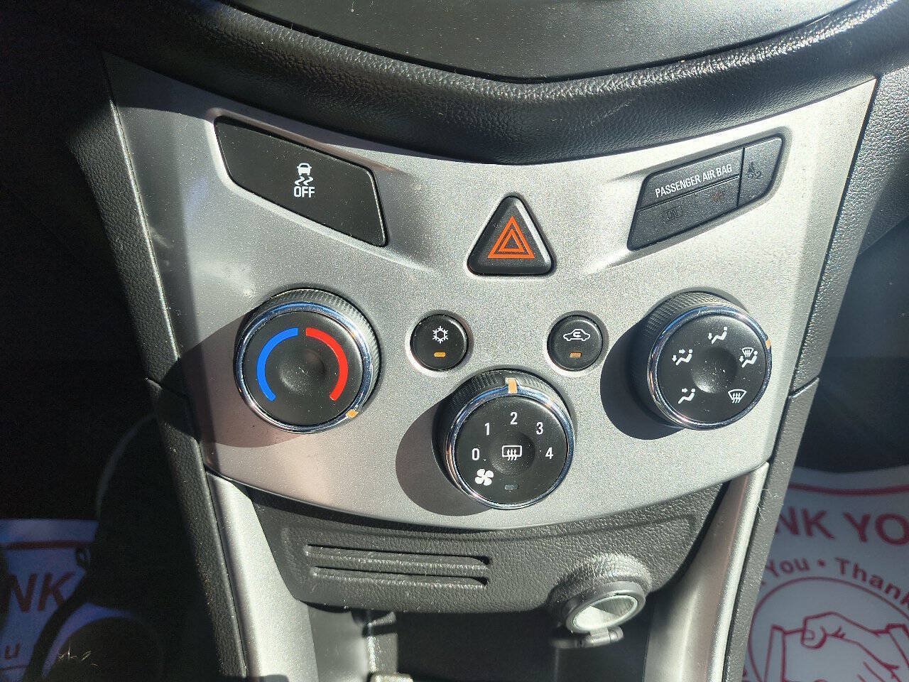 Used 2015 Chevrolet Trax LT w/ LT Sun and Sound Package AWD/4WD image 22