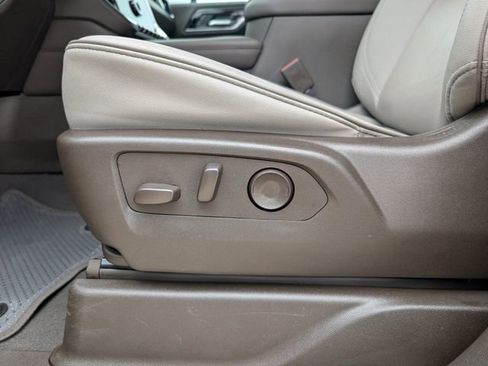 Used 2026 GMC Yukon Elevation RWD image 19