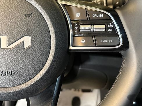 Used 2023 Kia Seltos S AWD/4WD image 12