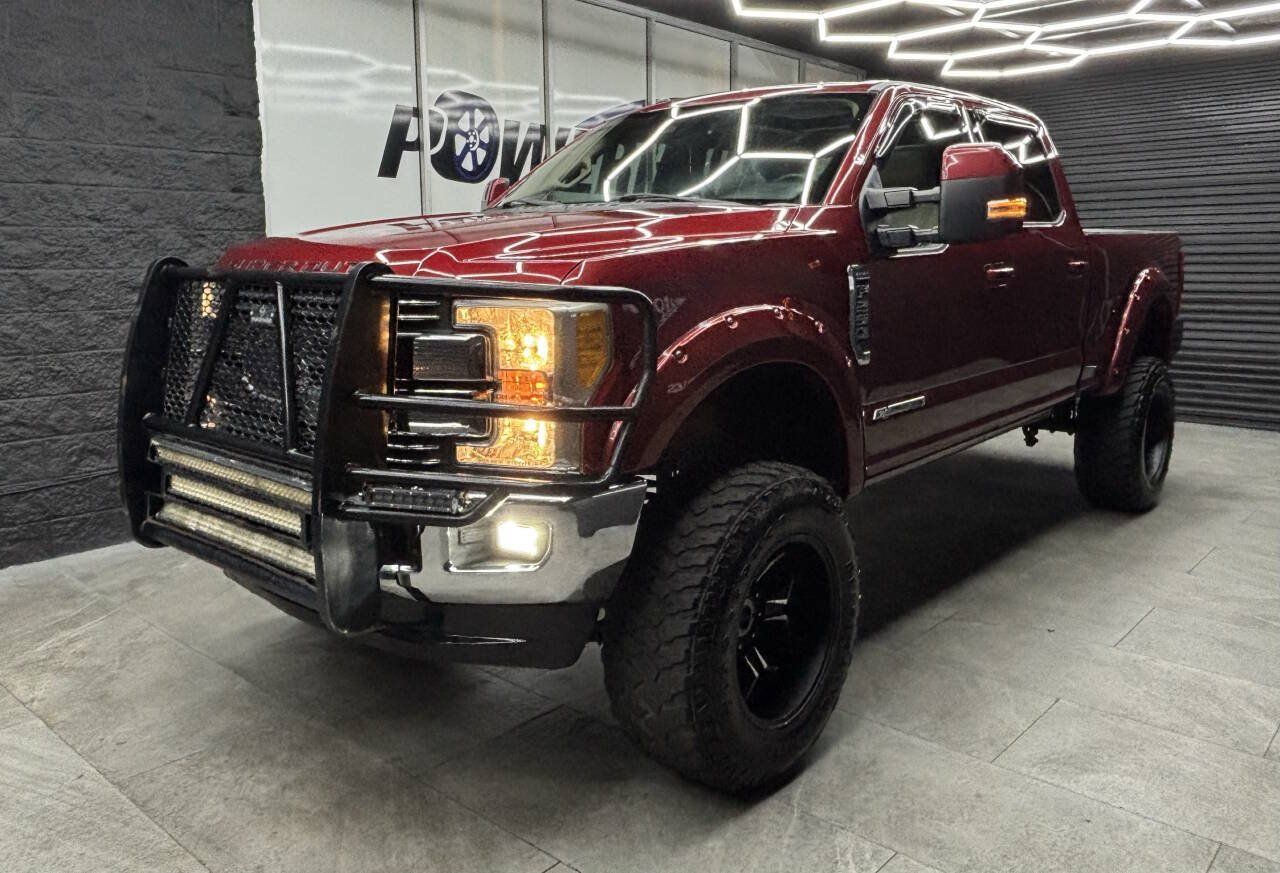 Used 2017 Ford F250 Lariat w/ Lariat Ultimate Package AWD/4WD image 5