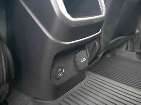 Used 2024 Ford Ranger Lariat w/ FX4 Off-Road Package AWD/4WD image 18