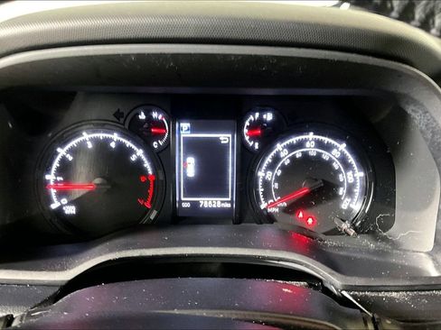 Used 2020 Toyota 4Runner SR5 Premium RWD image 16