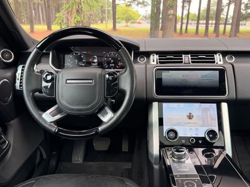 Used 2021 Land Rover Range Rover AWD/4WD image 3