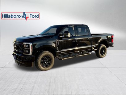 New 2026 Ford F250 Lariat w/ Black Appearance Package