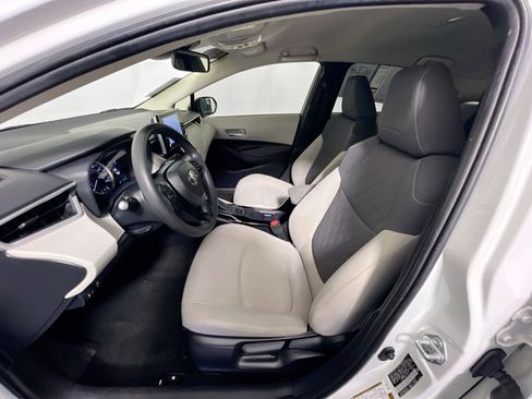 Used 2020 Toyota Corolla LE image 14