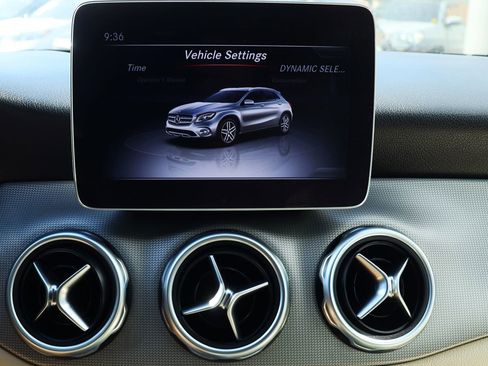 Used 2020 Mercedes-Benz GLA 250 image 47