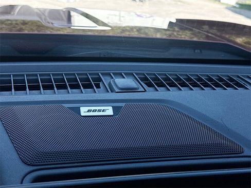 Used 2023 GMC Canyon Denali image 19