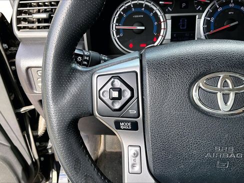 Used 2018 Toyota 4Runner SR5 image 23