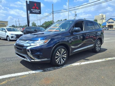 Used 2020 Mitsubishi Outlander ES image 8