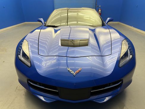 Used 2019 Chevrolet Corvette Stingray Coupe w/ 2LT Preferred Equipment Group RWD image 3