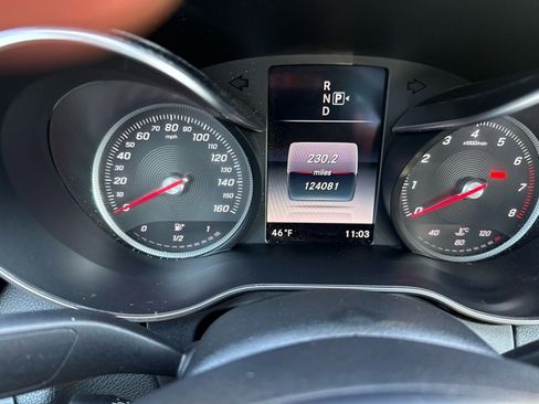 Used 2015 Mercedes-Benz C 400 4MATIC image 2