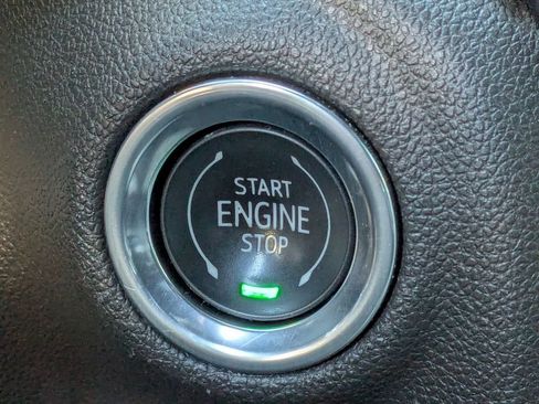 Used 2021 Chevrolet Silverado 1500 LT w/ Texas Edition Plus image 18