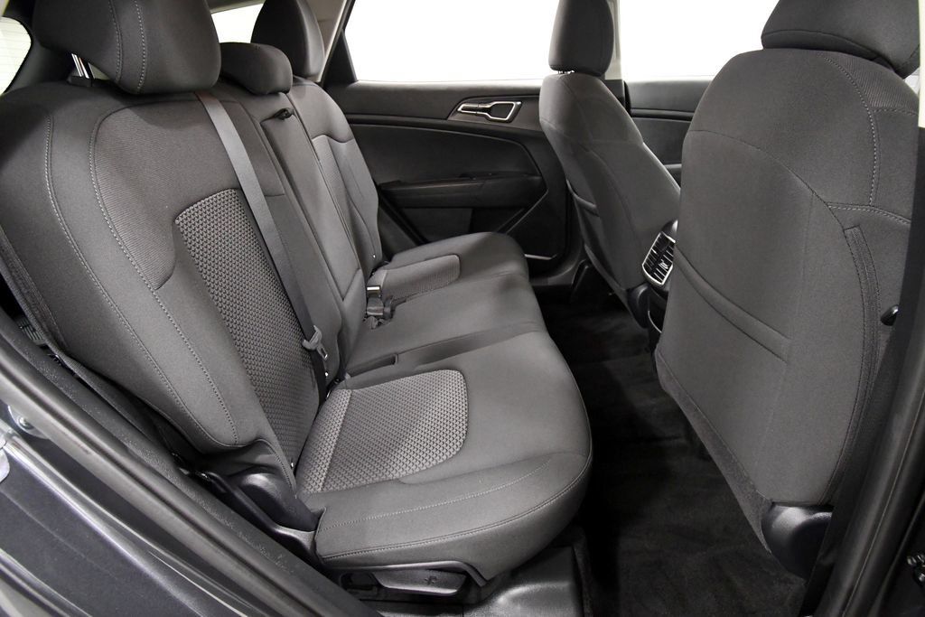 Certified 2023 Kia Sportage LX AWD/4WD image 17
