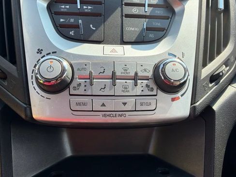 Used 2017 Chevrolet Equinox LT w/ Convenience Package FWD image 19