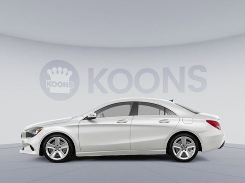 Used 2019 Mercedes-Benz CLA 250 image 2