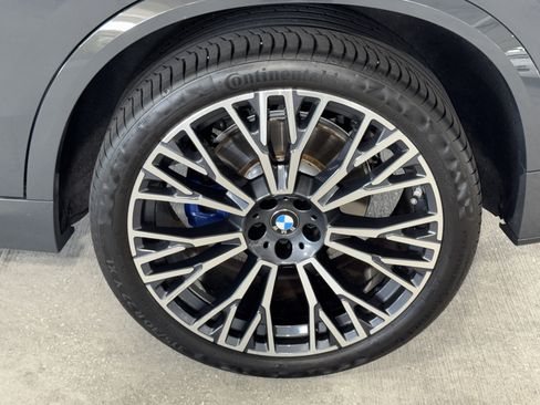 Used 2025 BMW X5 xDrive40i w/ M Sport Package AWD/4WD image 36