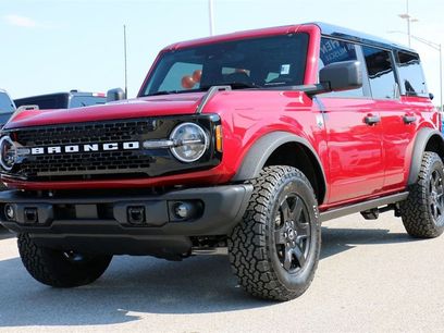 New 2025 Ford Bronco Big Bend w/ Black Diamond Package