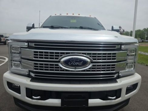 Used 2018 Ford F350 Platinum w/ Platinum Ultimate Package AWD/4WD image 3