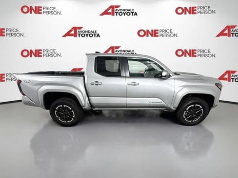 Certified 2024 Toyota Tacoma TRD Sport w/ TRD Sport Upgrade Package AWD/4WD image 9