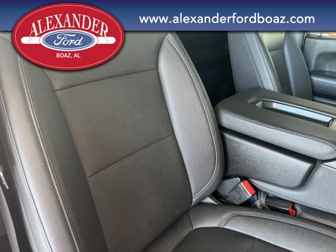 Used 2023 GMC Sierra 3500 Pro w/ Convenience Package image 17