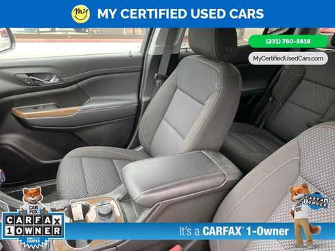 Used 2023 GMC Acadia SLE w/ Driver Convenience Package FWD image 14