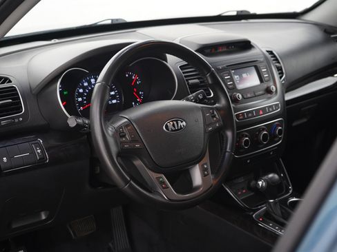 Used 2014 Kia Sorento LX FWD image 23