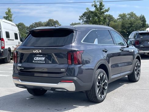 New 2026 Kia Sorento EX image 7