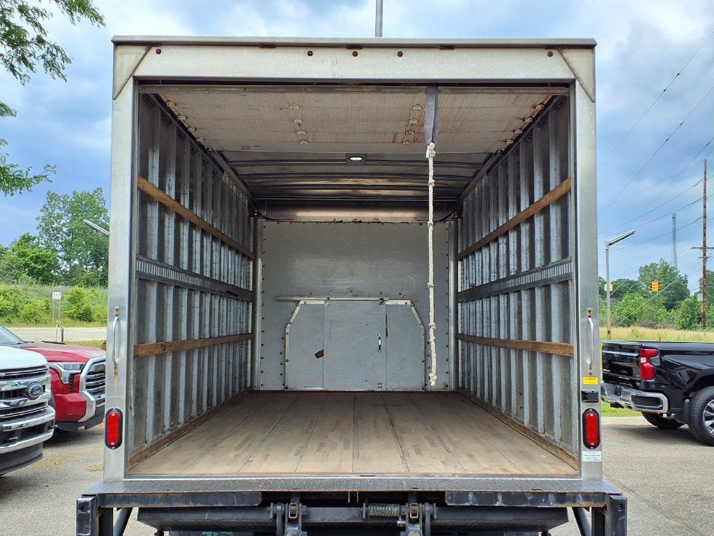 Used 2022 Ford E-350 and Econoline 350 Super Duty w/ Power Windows & Locks Group RWD image 9